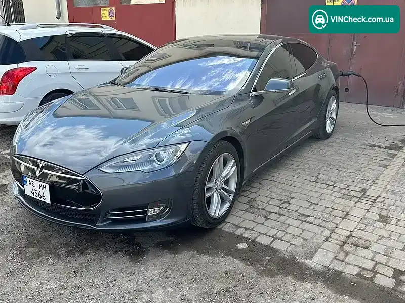 Tesla Model S 2013, фото з оголошення 1 з 19, VIN 5YJSA1CP8DFP13658