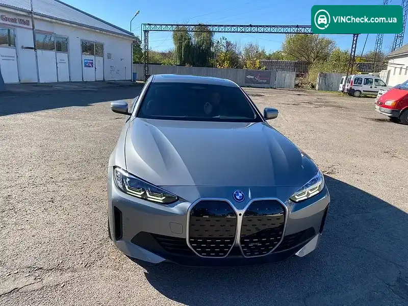 BMW i4 2023, фото з оголошення 1 з 10, VIN WBY43AW04PFR18779