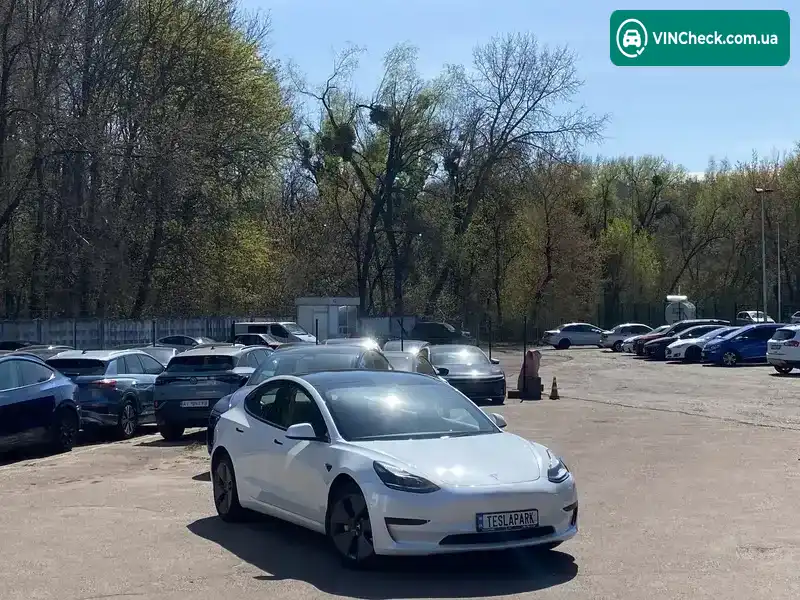 Tesla Model 3 2023, фото з оголошення 2 з 21, VIN 5YJ3E1EA0PF570355
