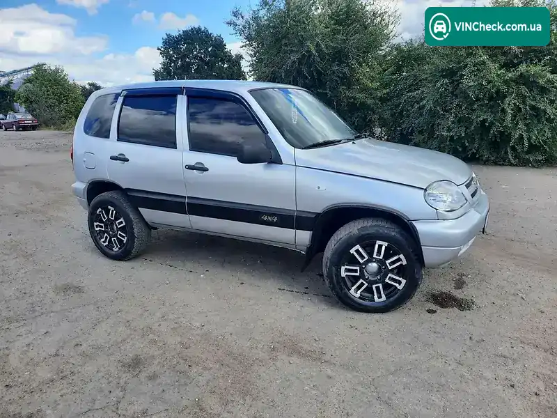 Chevrolet Niva 2004, фото з оголошення 1 з 7, VIN X9L21230040021886