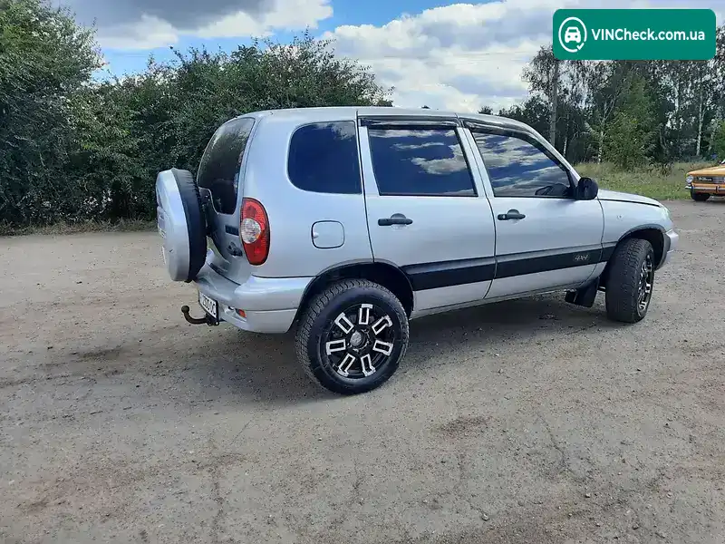 Chevrolet Niva 2004, фото з оголошення 2 з 7, VIN X9L21230040021886