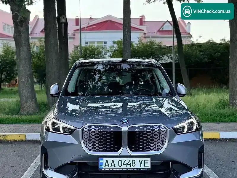 BMW iX1 2023, фото з оголошення 1 з 20, VIN LBV51FX06RM760349