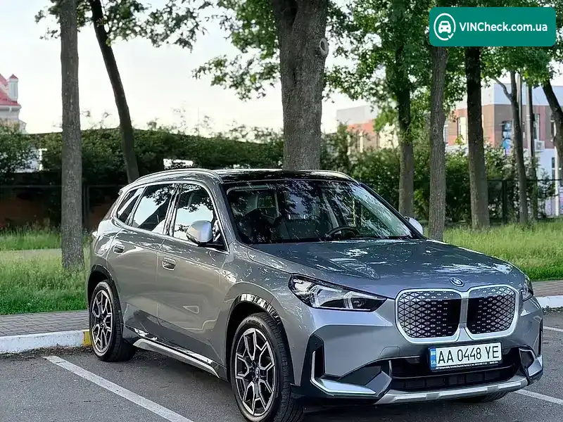 BMW iX1 2023, фото з оголошення 2 з 20, VIN LBV51FX06RM760349