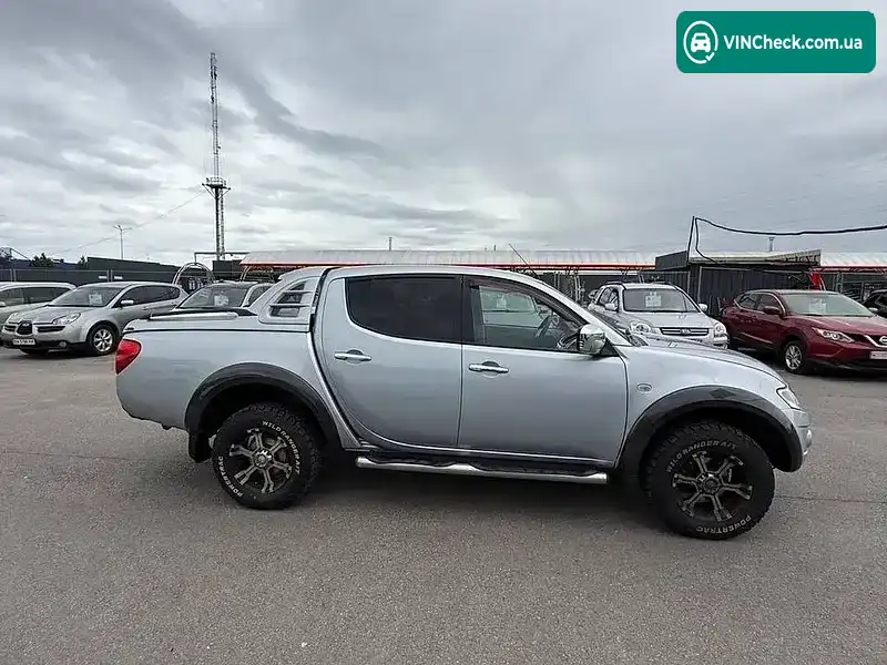 Mitsubishi L 200 2011, фото з оголошення 2 з 20, VIN MMCJRKB40BDZ31268