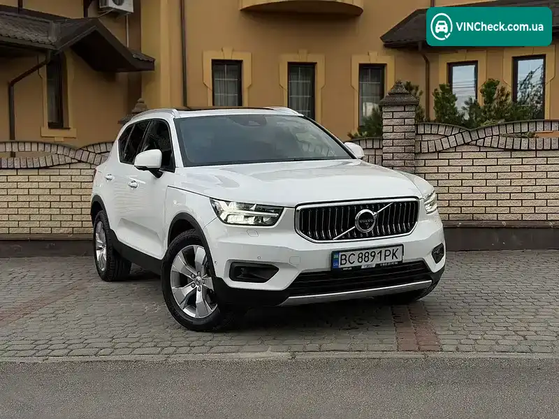 Volvo XC40 2018, фото з оголошення 1 з 21, VIN YV4162UK1K2047102