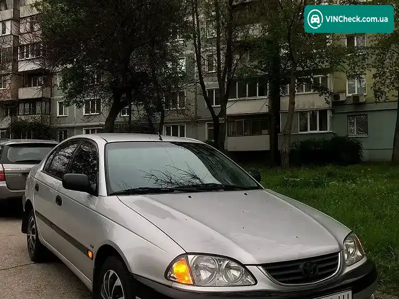 Toyota Avensis 2001, фото з оголошення 1 з 5, VIN SB153ZBN10E058898