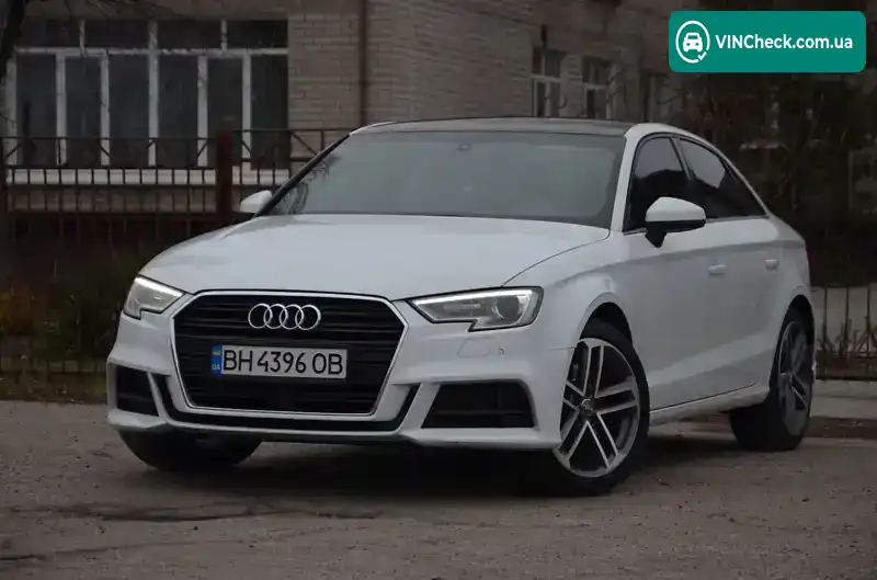 Audi A3 2017, фото з оголошення 2 з 20, VIN WAUAUGFF5H1060937