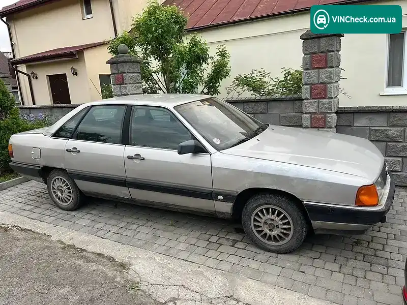 Audi 100 1987, фото з оголошення 2 з 20, VIN WAUZZZ44ZHN129456