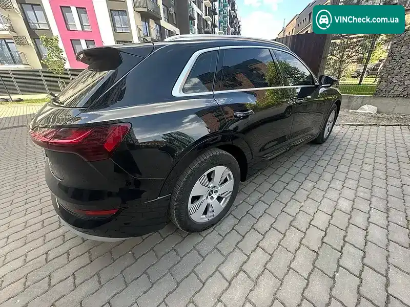Audi e-tron 2020, фото з оголошення 2 з 21, VIN WAUZZZGE8LB037161