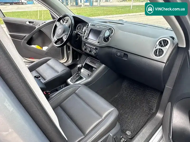 Volkswagen Tiguan 2016, фото з оголошення 2 з 13, VIN WVGAV7AX8GW574083