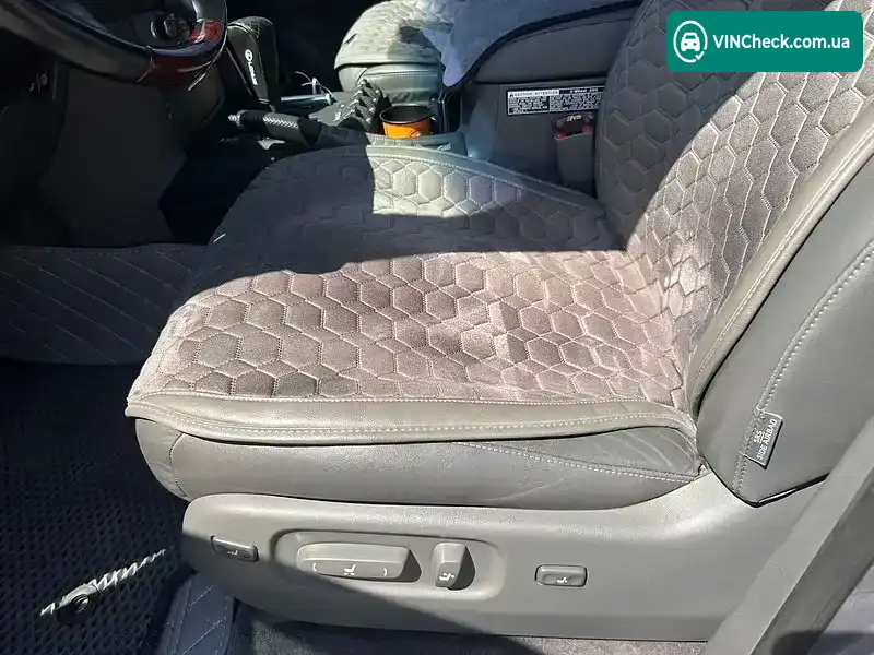 Lexus LX 2008, фото з оголошення 1 з 20, VIN JTJHY00W104011434