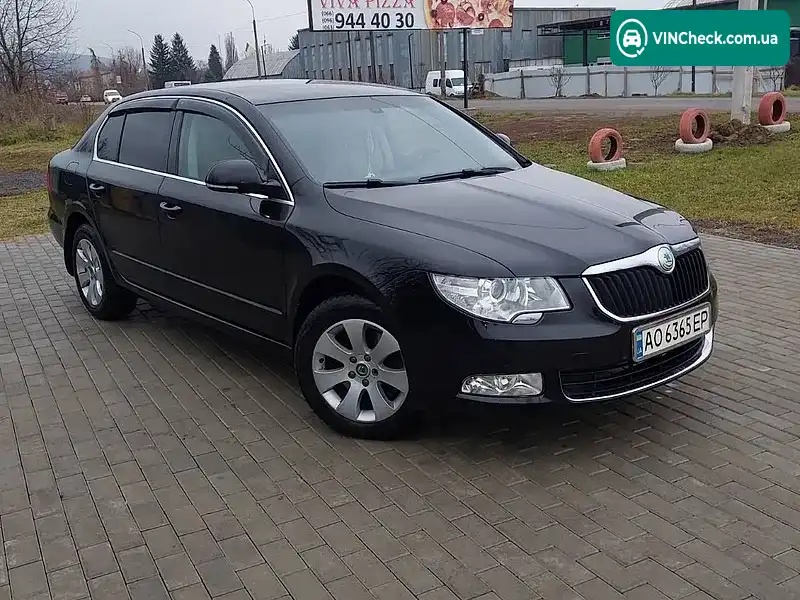 Skoda Superb 2011, фото з оголошення 1 з 10, VIN TMBAB43T9BB300722