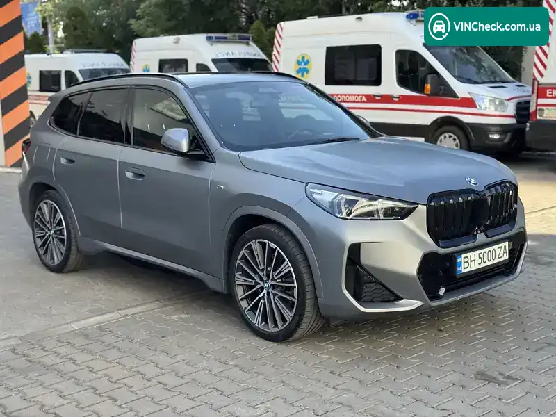 BMW iX1 2023, фото з оголошення 2 з 21, VIN WBY61EF0705W29283