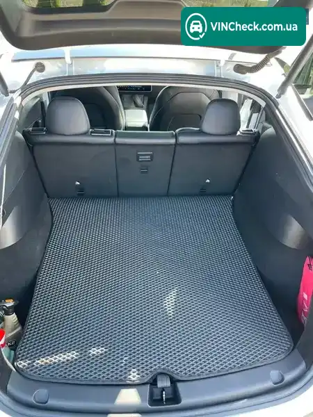 Tesla Model Y 2021, фото з оголошення 2 з 21, VIN 5YJYGDEE2MF261874