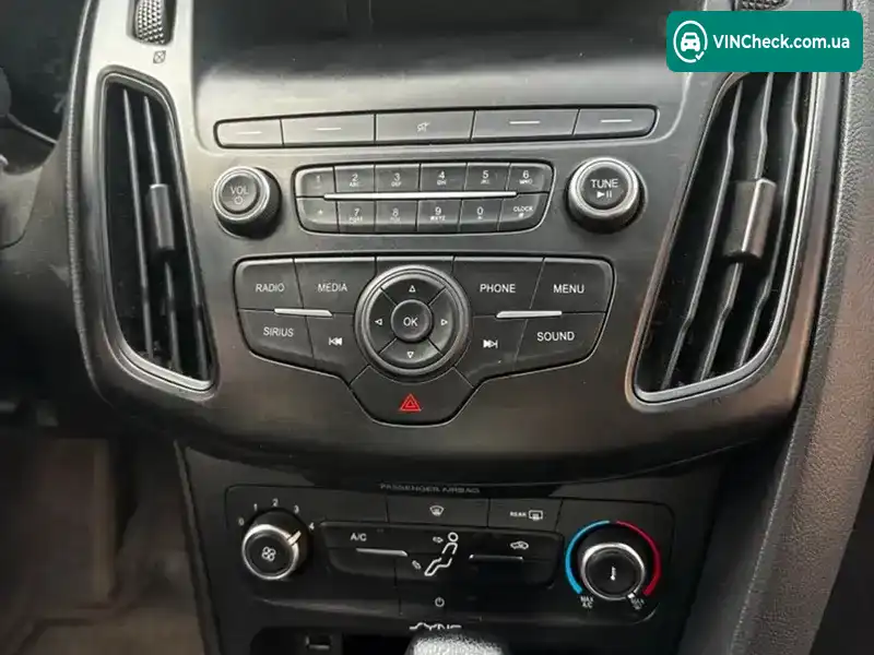 Ford Focus 2018, фото з оголошення 2 з 15, VIN 1FADP3F24JL330396