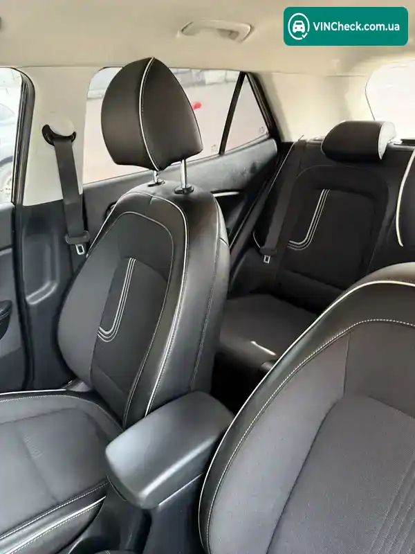 Hyundai Venue 2021, фото з оголошення 2 з 8, VIN KMHRC812BMU128499