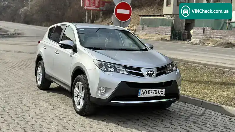 Toyota RAV4 2013, фото з оголошення 2 з 14, VIN JTMDAREV80D033831