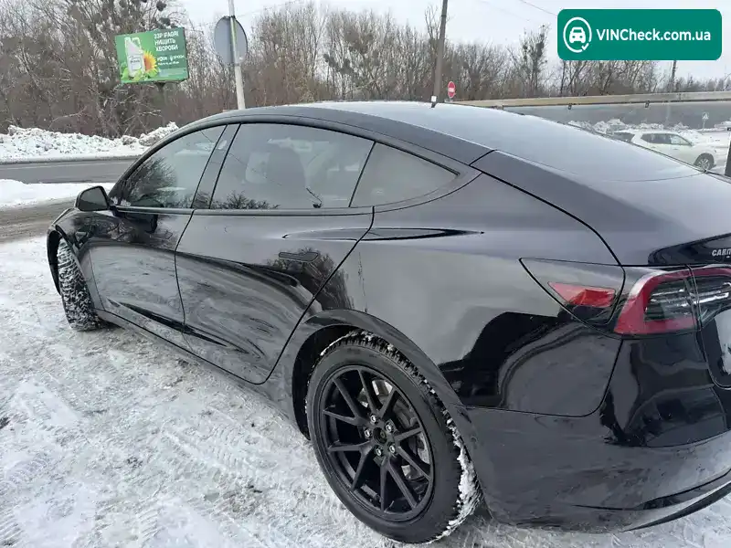Tesla Model 3 2021, фото з оголошення 2 з 10, VIN 5YJ3E1EA6MF081731