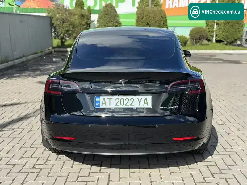 Tesla Model 3 2021, фото з оголошення 2 з 21, VIN 5YJ3E1EB5MF980198