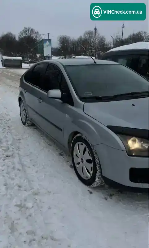 Ford Focus 2005, фото з оголошення 2 з 10, VIN WF05XXGCD55B77457