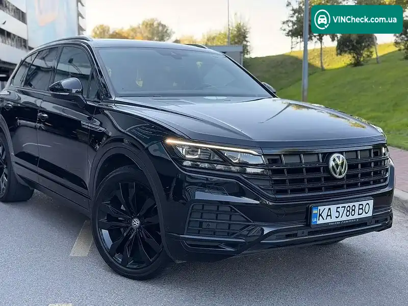 Volkswagen Touareg 2018, фото з оголошення 2 з 20, VIN WVGZZZCRZKD006944