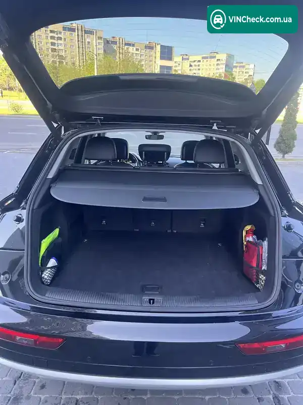 Audi Q5 2017, фото з оголошення 1 з 9, VIN WA1BNAFY9J2102202