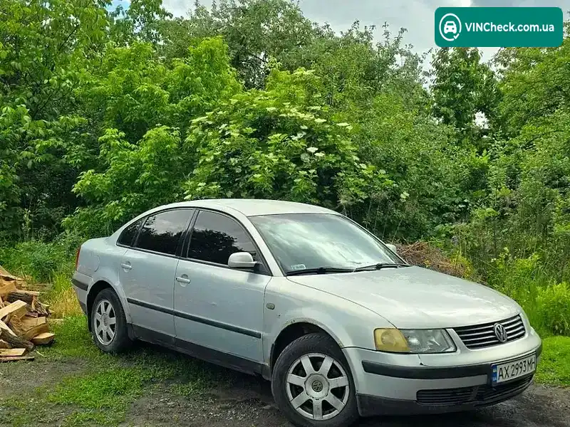 Volkswagen Passat 1998, фото з оголошення 1 з 8, VIN WVWZZZ3BZWX371104