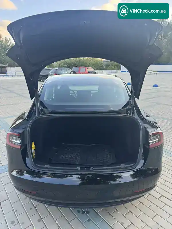 Tesla Model 3 2023, фото з оголошення 2 з 21, VIN 5YJ3E1EA4PF601185
