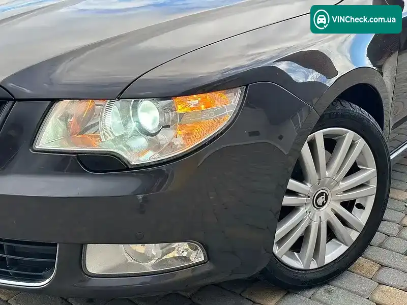Skoda Superb 2011, фото з оголошення 2 з 20, VIN TMBJJ73T1B9054177