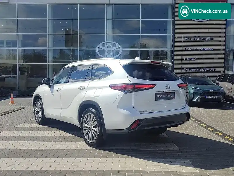 Toyota Highlander 2022, фото з оголошення 2 з 10, VIN 5TDLZ3BH70S196734