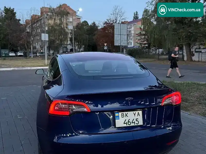 Tesla Model 3 2018, фото з оголошення 2 з 20, VIN 5YJ3E1EA5JF035027
