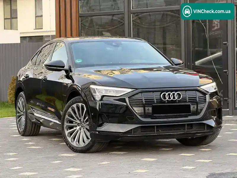 Audi e-tron 2022, фото з оголошення 2 з 21, VIN WAUZZZGE2NB033478