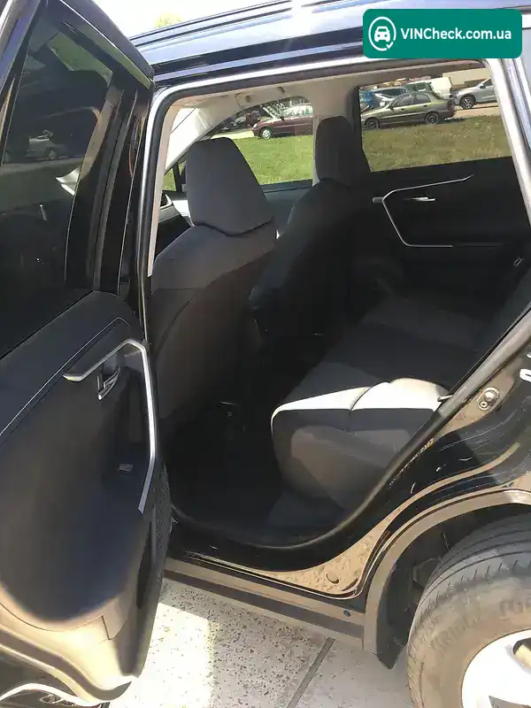 Toyota RAV4 2020, фото з оголошення 2 з 20, VIN JTMR43FV20J006795