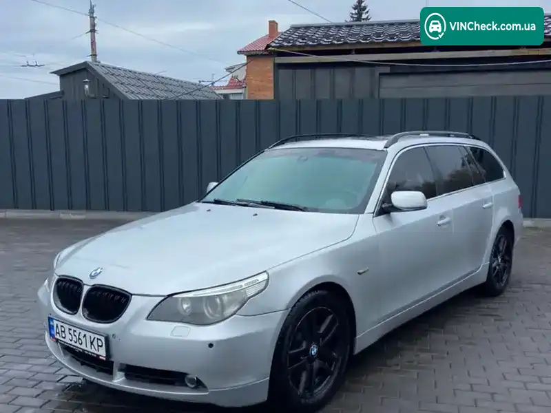 BMW 5 Series 2004, фото з оголошення 1 з 12, VIN WBANG51090B395956
