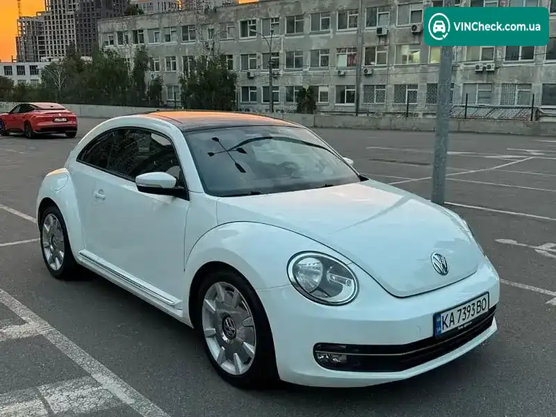 Volkswagen Beetle 2015, фото з оголошення 2 з 12, VIN 3VWJ17AT4GM613567