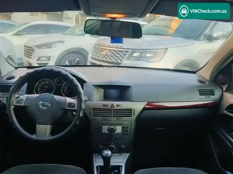 Opel Astra 2005, фото з оголошення 2 з 12, VIN W0L0AHL4855080101