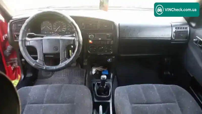 Volkswagen Passat 1990, фото з оголошення 2 з 17, VIN WVWZZZ31ZLB004146