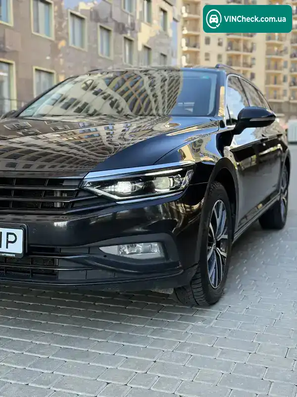 Volkswagen Passat 2021, фото з оголошення 2 з 21, VIN WVWZZZ3CZNE016091