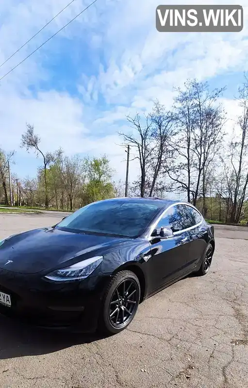Tesla Model 3 2019, фото з оголошення 1 з 11, VIN 5YJ3E1EA1KF324522