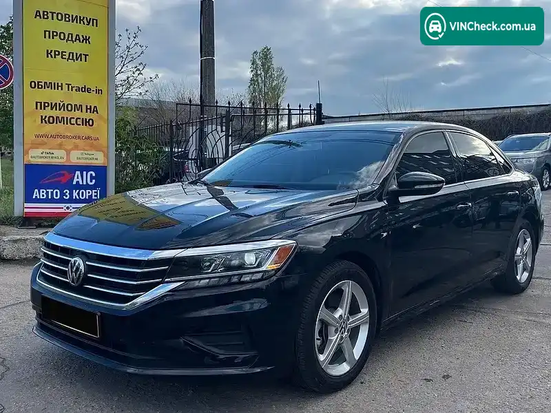 Volkswagen Passat 2021, фото з оголошення 1 з 20, VIN 1VWAA7A37MC017169