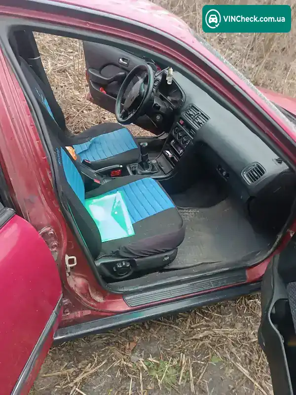 Honda Accord 1997, фото з оголошення 2 з 4, VIN SHHCE75400U022811