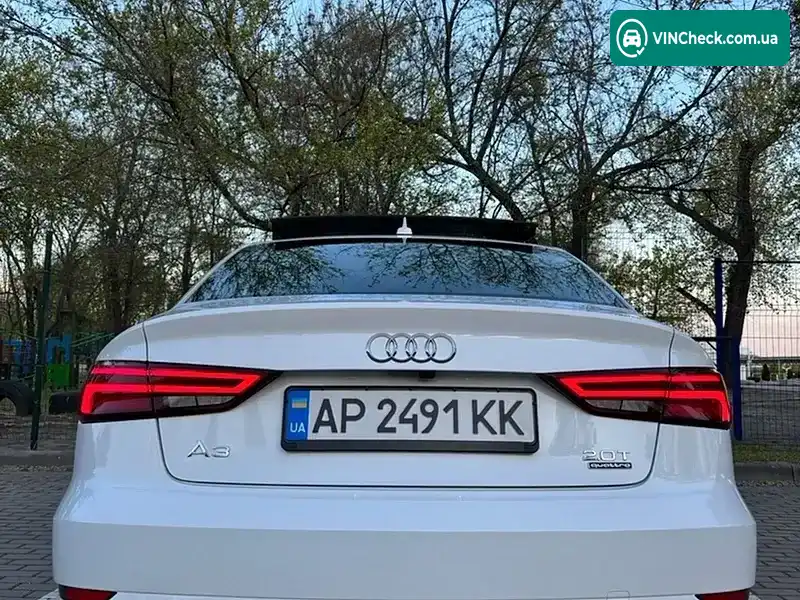 Audi A3 2017, фото з оголошення 2 з 18, VIN WAUB8GFF3J1000914