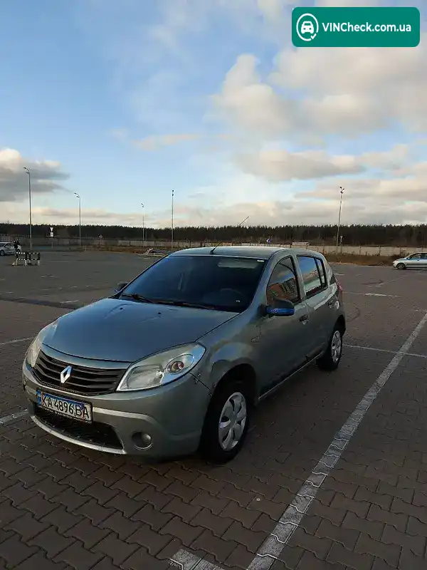 Renault Sandero 2010, фото з оголошення 1 з 8, VIN VF1BSRAAH42925470