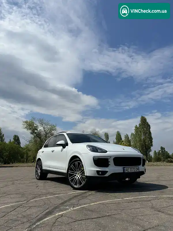 Porsche Cayenne 2017, фото з оголошення 1 з 20, VIN WP1AE2A29JLA72573
