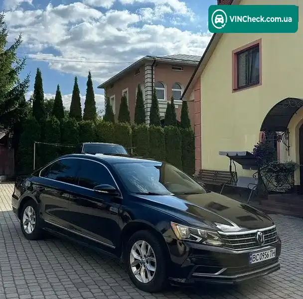 Volkswagen Passat 2016, фото з оголошення 1 з 20, VIN 1VWAS7A36GC036796