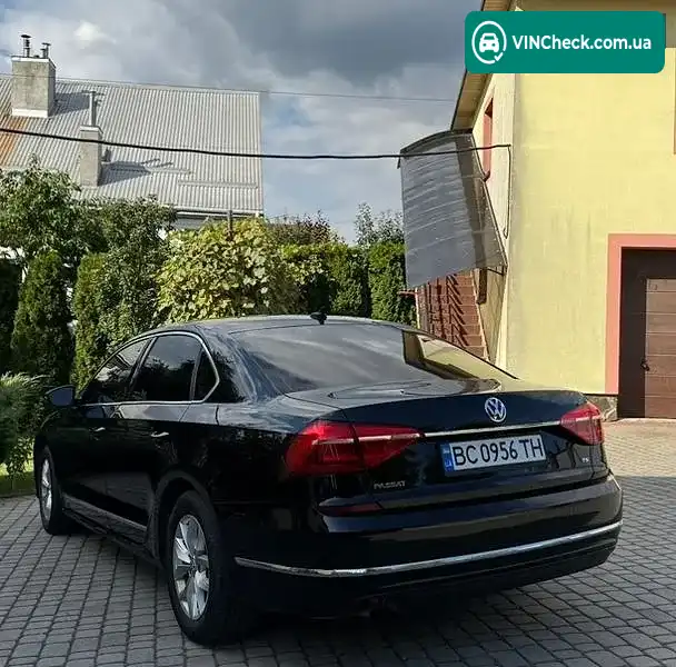 Volkswagen Passat 2016, фото з оголошення 2 з 20, VIN 1VWAS7A36GC036796
