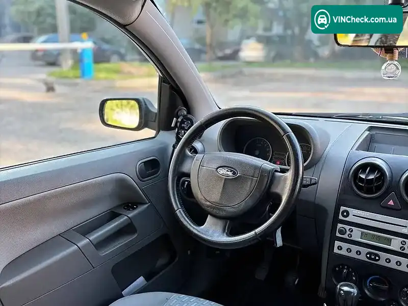 Ford Fusion 2004, фото з оголошення 2 з 10, VIN WF0UXXGAJU4C27467