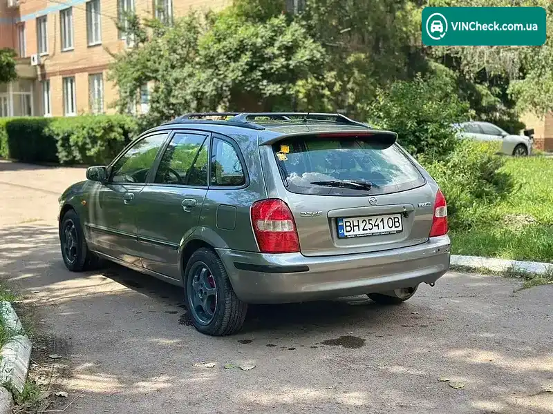 Mazda 323 1999, фото з оголошення 2 з 10, VIN JMZBJ14L201255895