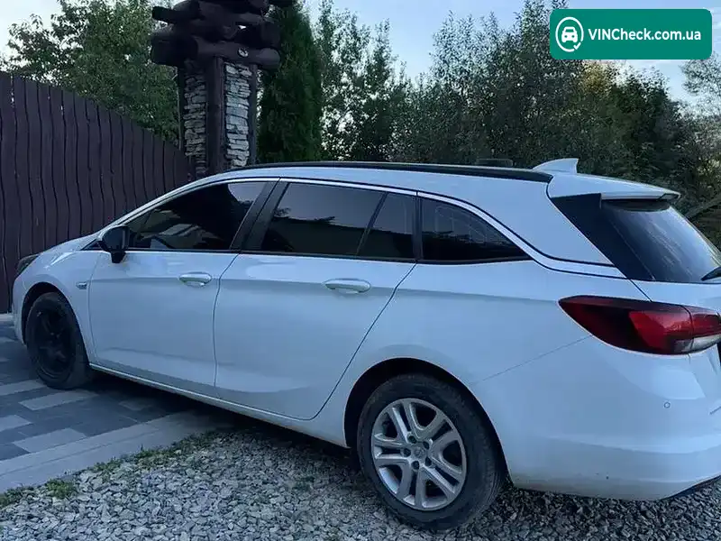 Opel Astra 2017, фото з оголошення 2 з 8, VIN W0VBD8EKXJ8016687