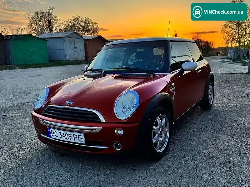 MINI Hatch 2006, фото з оголошення 2 з 15, VIN WMWRA310X0TA83777